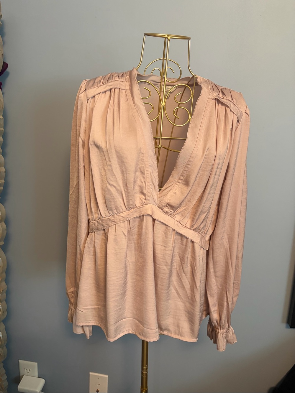 Lucky Brand Light Pink V-Neck Peasant Blouse - Unbranded